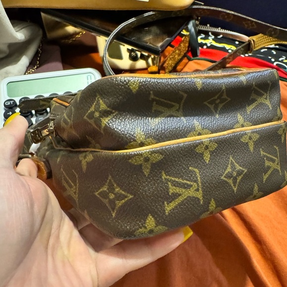 Louis Vuitton Brown Monogram Crossbody Bag Amazon - Picture 2 of 16